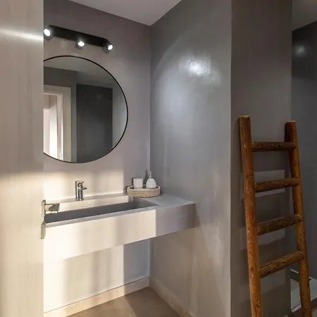 Parosdise Luxury Suites מראה חיצוני תמונה