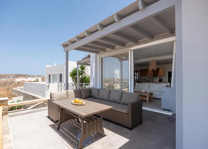Parosdise Luxury Suites